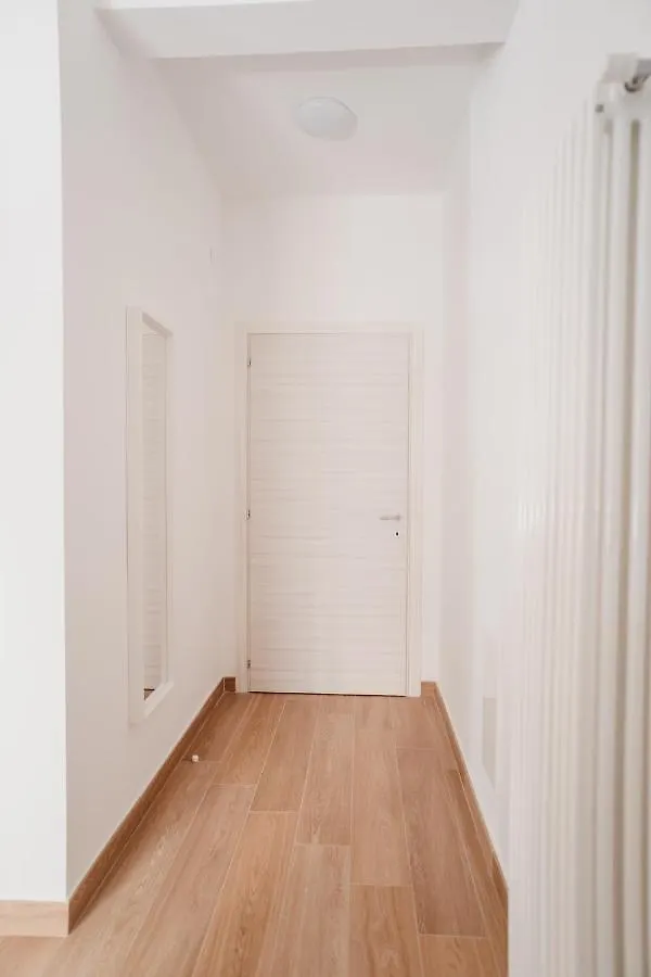 Апартаменты Brombeis Aurea By Casanapoletana - Town Center Неаполь 0*,