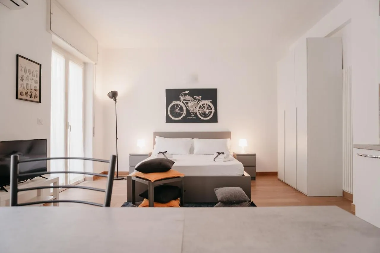 Brombeis Aurea By Casanapoletana - Town Center Apartment Naples