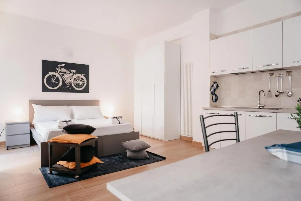 Brombeis Aurea By Casanapoletana - Town Center Apartment Naples 0*,